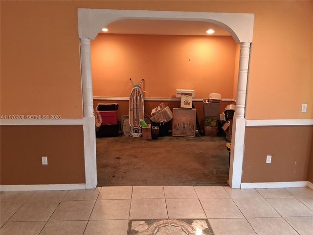 158 SW 5th St, Deerfield Beach, FL 33441