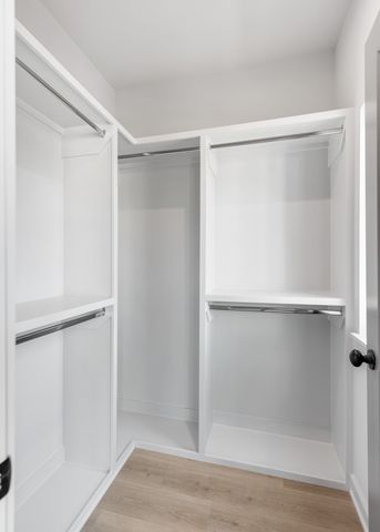 354 East Village Ln, Nashville, TN 37216