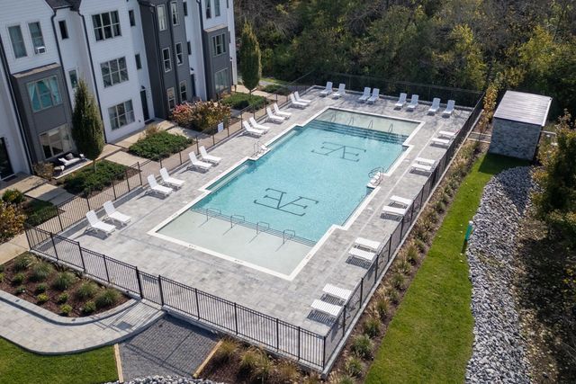 354 East Village Ln, Nashville, TN 37216