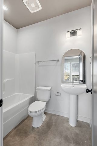 354 East Village Ln, Nashville, TN 37216