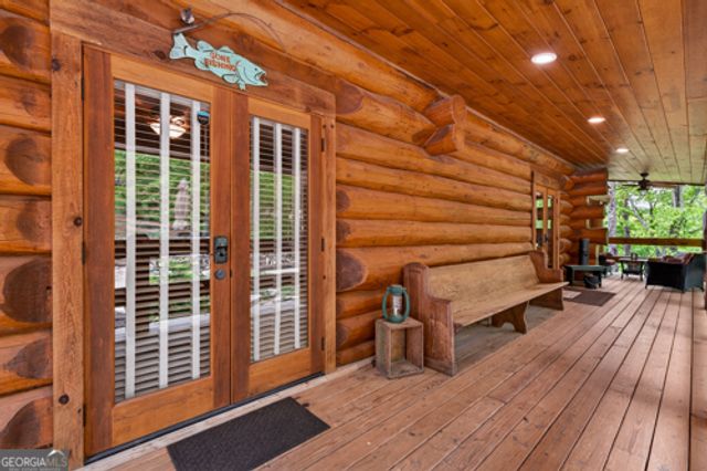 28 Fish Camp Way, Mineral Bluff, GA 30559