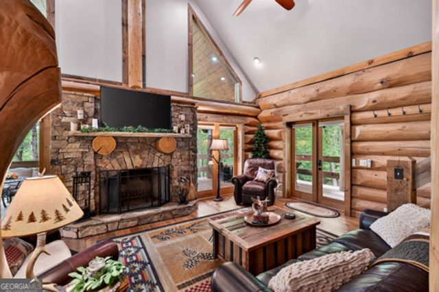 28 Fish Camp Way, Mineral Bluff, GA 30559