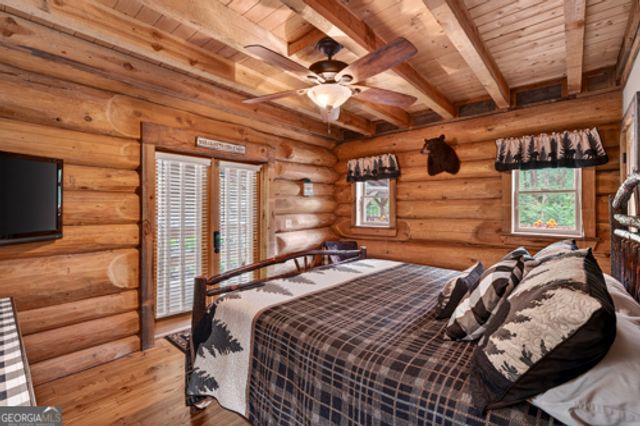 28 Fish Camp Way, Mineral Bluff, GA 30559