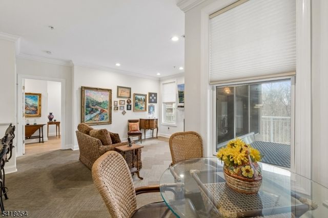 5205 Pointe Gate Dr, Livingston Twp., NJ 07039