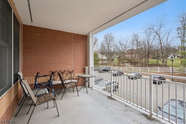 5205 Pointe Gate Dr, Livingston Twp., NJ 07039