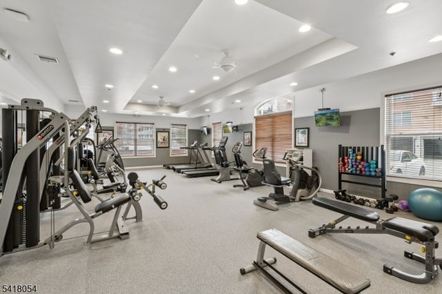 5205 Pointe Gate Dr, Livingston Twp., NJ 07039