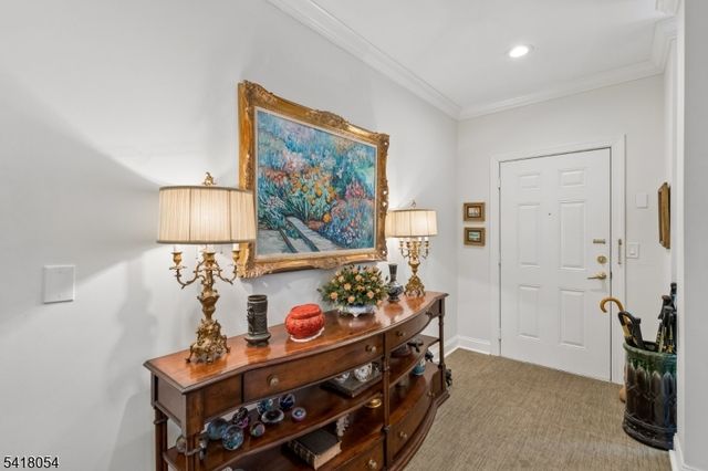 5205 Pointe Gate Dr, Livingston Twp., NJ 07039