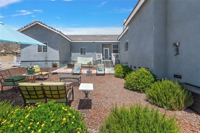 23711 California Avenue, Hemet, CA 92545