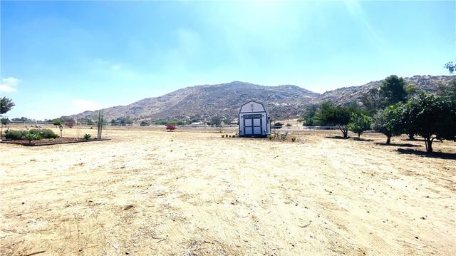 23711 California Avenue, Hemet, CA 92545