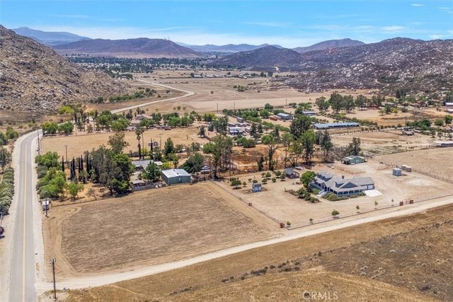 23711 California Avenue, Hemet, CA 92545