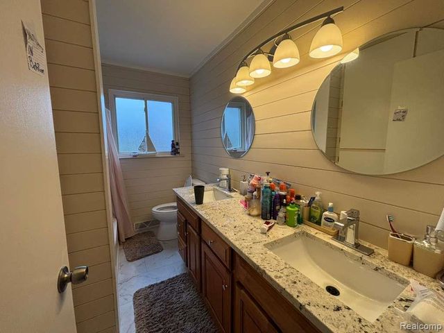 11360 Deno Court, Sterling Heights, MI 48314