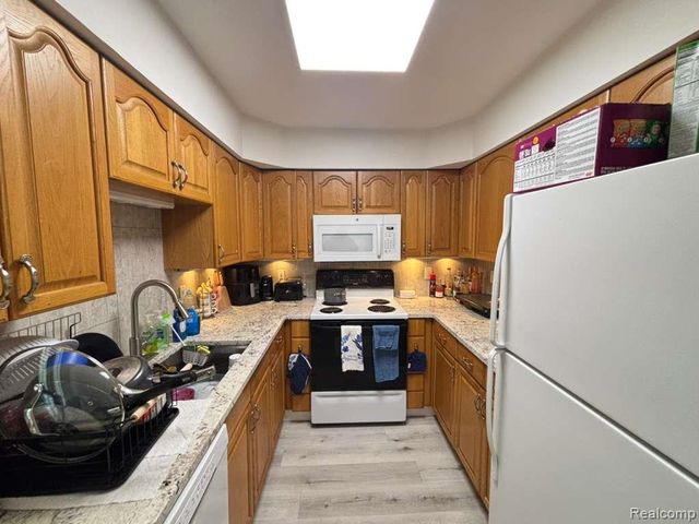 11360 Deno Court, Sterling Heights, MI 48314