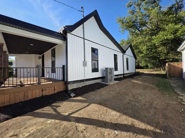 209 Holt Avenue, Mt Sterling, KY 40353