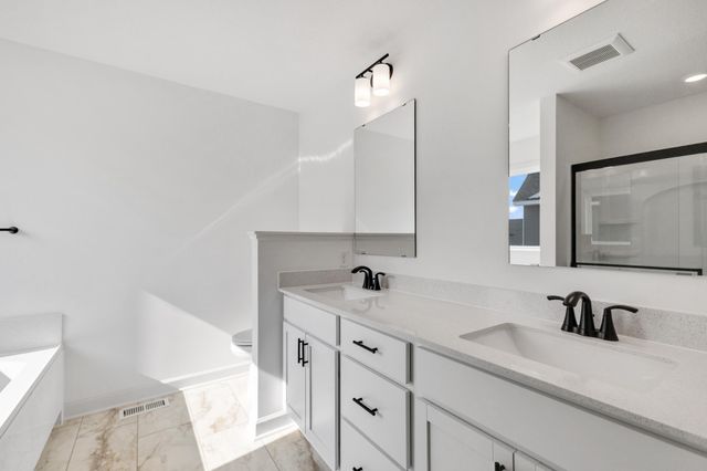 669 Sierra Parkway, Waconia, MN 55387