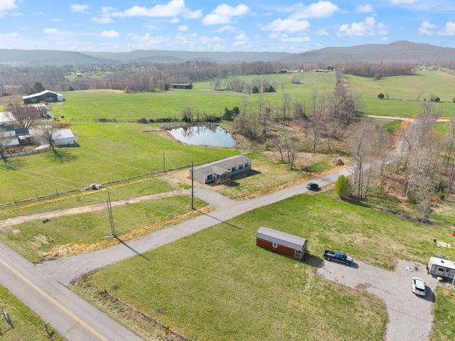 906 Denney Road, Albany, KY 42602