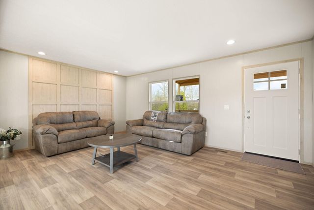 906 Denney Road, Albany, KY 42602