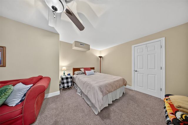 168 Free Bird Court, Palo, IA 52324