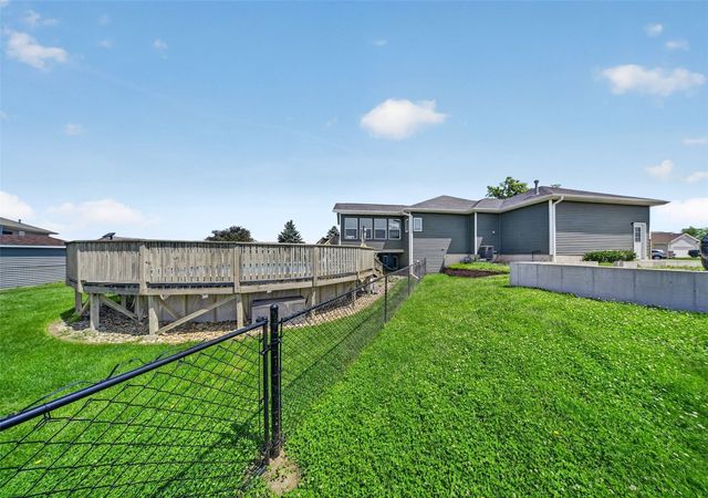 168 Free Bird Court, Palo, IA 52324