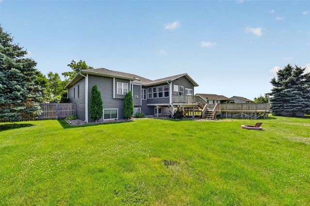 168 Free Bird Court, Palo, IA 52324