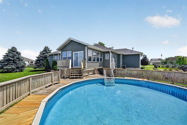168 Free Bird Court, Palo, IA 52324