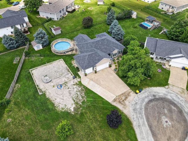 168 Free Bird Court, Palo, IA 52324