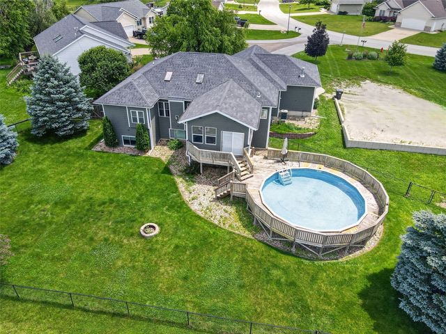 168 Free Bird Court, Palo, IA 52324