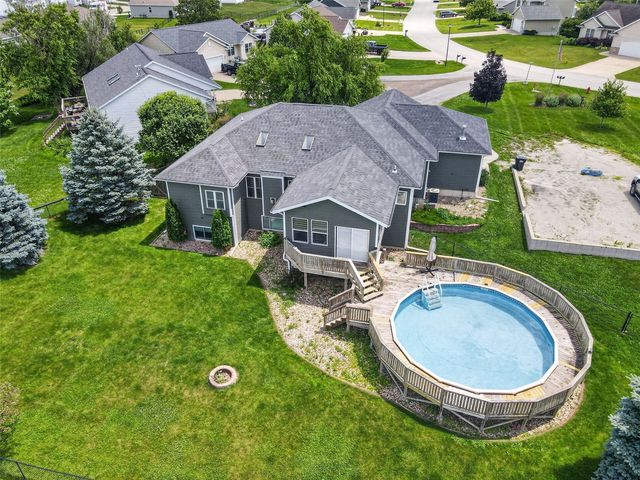 168 Free Bird Court, Palo, IA 52324