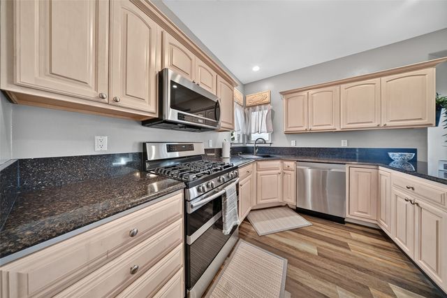 168 Free Bird Court, Palo, IA 52324