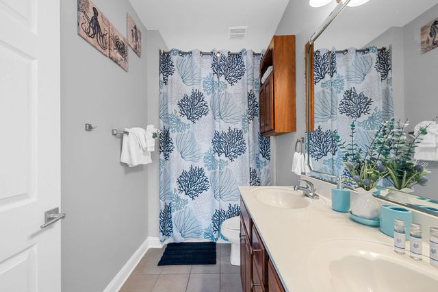 4820 Magnolia Lake Dr Apt 303, Myrtle Beach, SC 29577