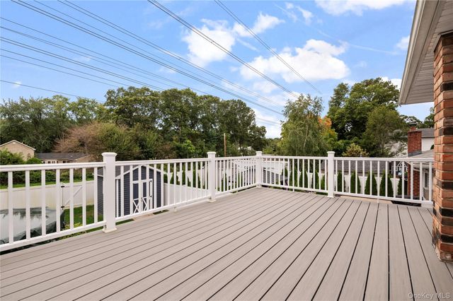 360 Fir Grove Road, Ronkonkoma, NY 11779