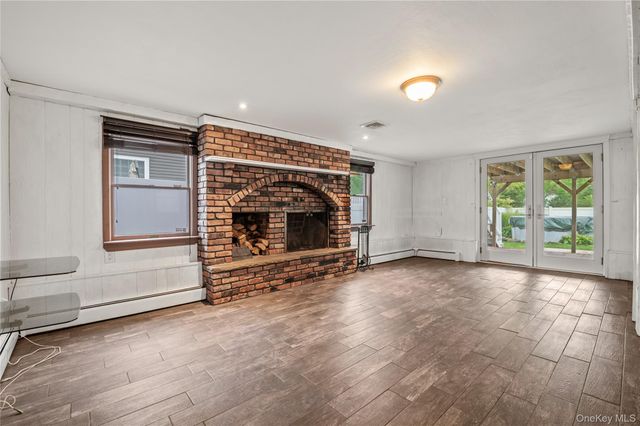 360 Fir Grove Road, Ronkonkoma, NY 11779
