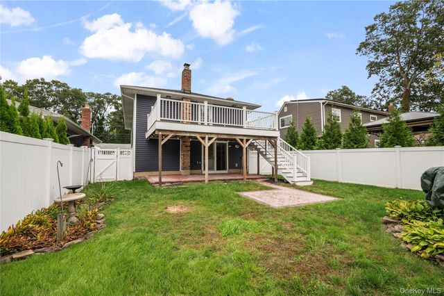 360 Fir Grove Road, Ronkonkoma, NY 11779
