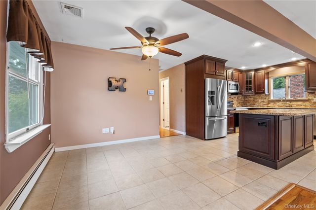 360 Fir Grove Road, Ronkonkoma, NY 11779