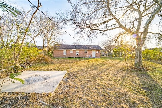 510 Blanco, Taft, TX 78390