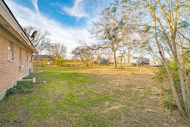 510 Blanco, Taft, TX 78390