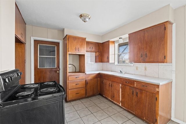 510 Blanco, Taft, TX 78390