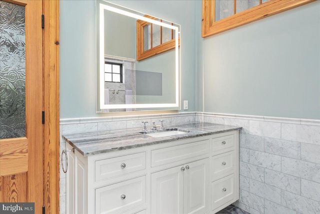 730 MERRIMANS LN, Winchester, VA 22601