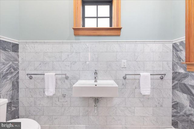 730 MERRIMANS LN, Winchester, VA 22601