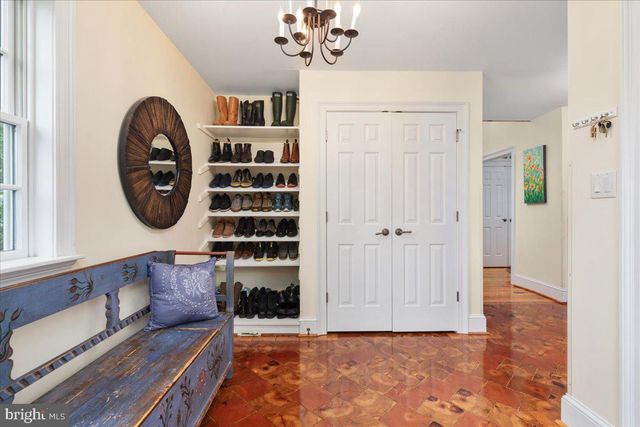 730 MERRIMANS LN, Winchester, VA 22601