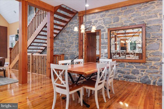 730 MERRIMANS LN, Winchester, VA 22601