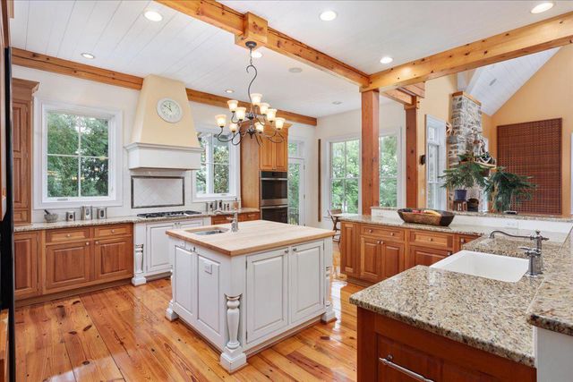 730 MERRIMANS LN, Winchester, VA 22601