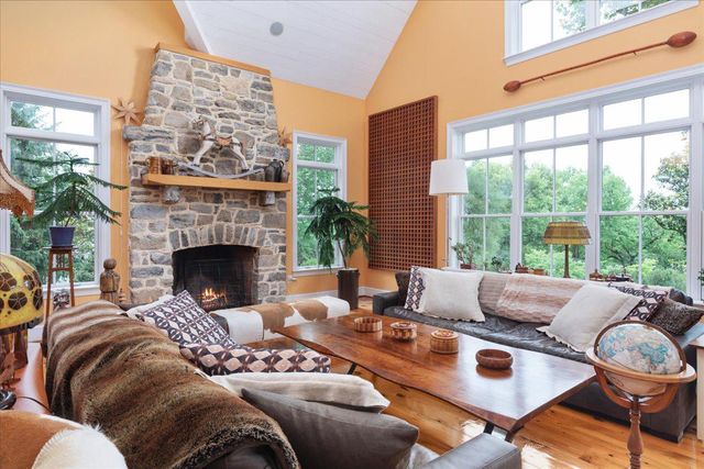 730 MERRIMANS LN, Winchester, VA 22601