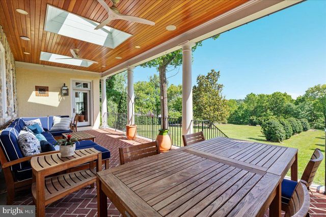 730 MERRIMANS LN, Winchester, VA 22601