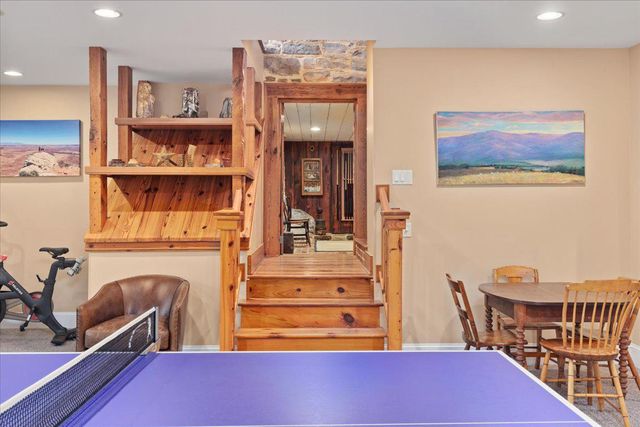 730 MERRIMANS LN, Winchester, VA 22601
