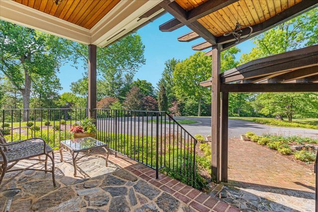 730 MERRIMANS LN, Winchester, VA 22601