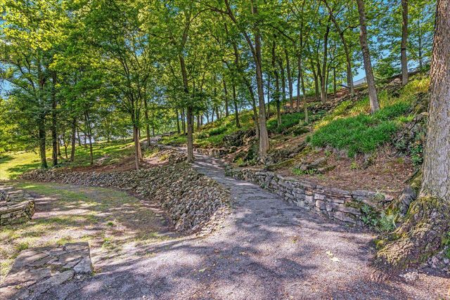 730 MERRIMANS LN, Winchester, VA 22601