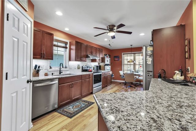 30 Sedge, Lancaster, NY 14086