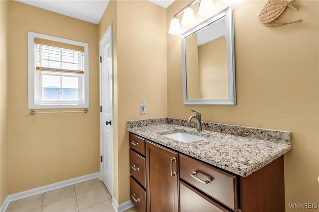 30 Sedge, Lancaster, NY 14086