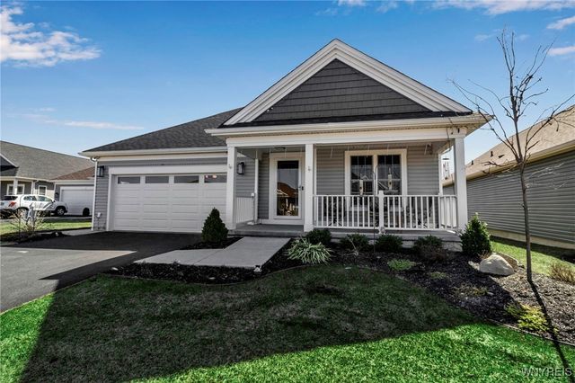 30 Sedge, Lancaster, NY 14086