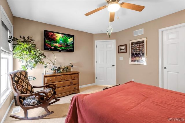 30 Sedge, Lancaster, NY 14086